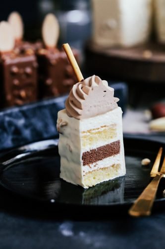 24 Desserts Girls Love The Best Of All Time - 2 Types of Chocolate Crispy Mousse Cake