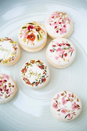 24 Desserts Girls Love The Best Of All Time - Spring Macaron Cookie